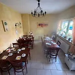 Lelila - Ex Gaestehaus Milella Pensionat 4*