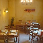 Lelila - Ex Gaestehaus Milella 4* Rust
