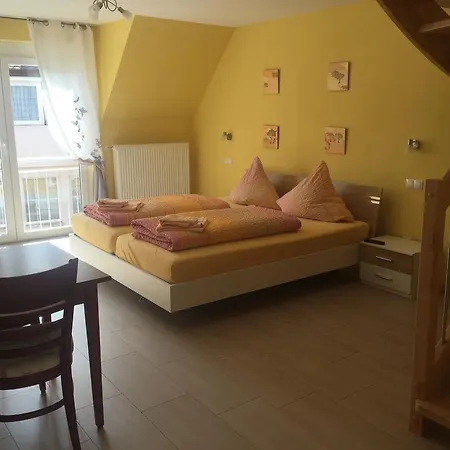 Lelila - Ex Gaestehaus Milella Руст