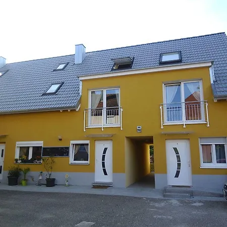 Lelila - Ex Gaestehaus Milella 3*