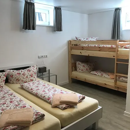 Lelila - Ex Gaestehaus Milella 4* Rust