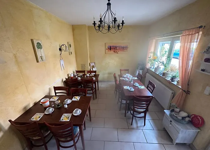 Lelila - Ex Gaestehaus Milella ゲストハウス 4*